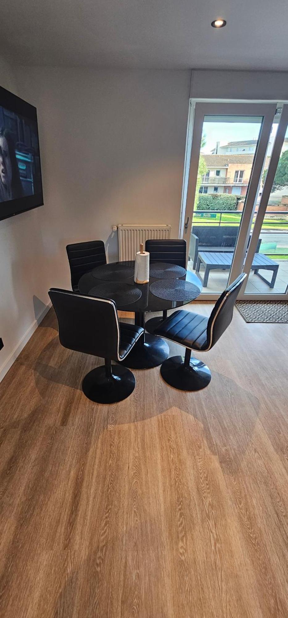 Charmant Appartement Tout Equipe Seilh Zewnętrze zdjęcie